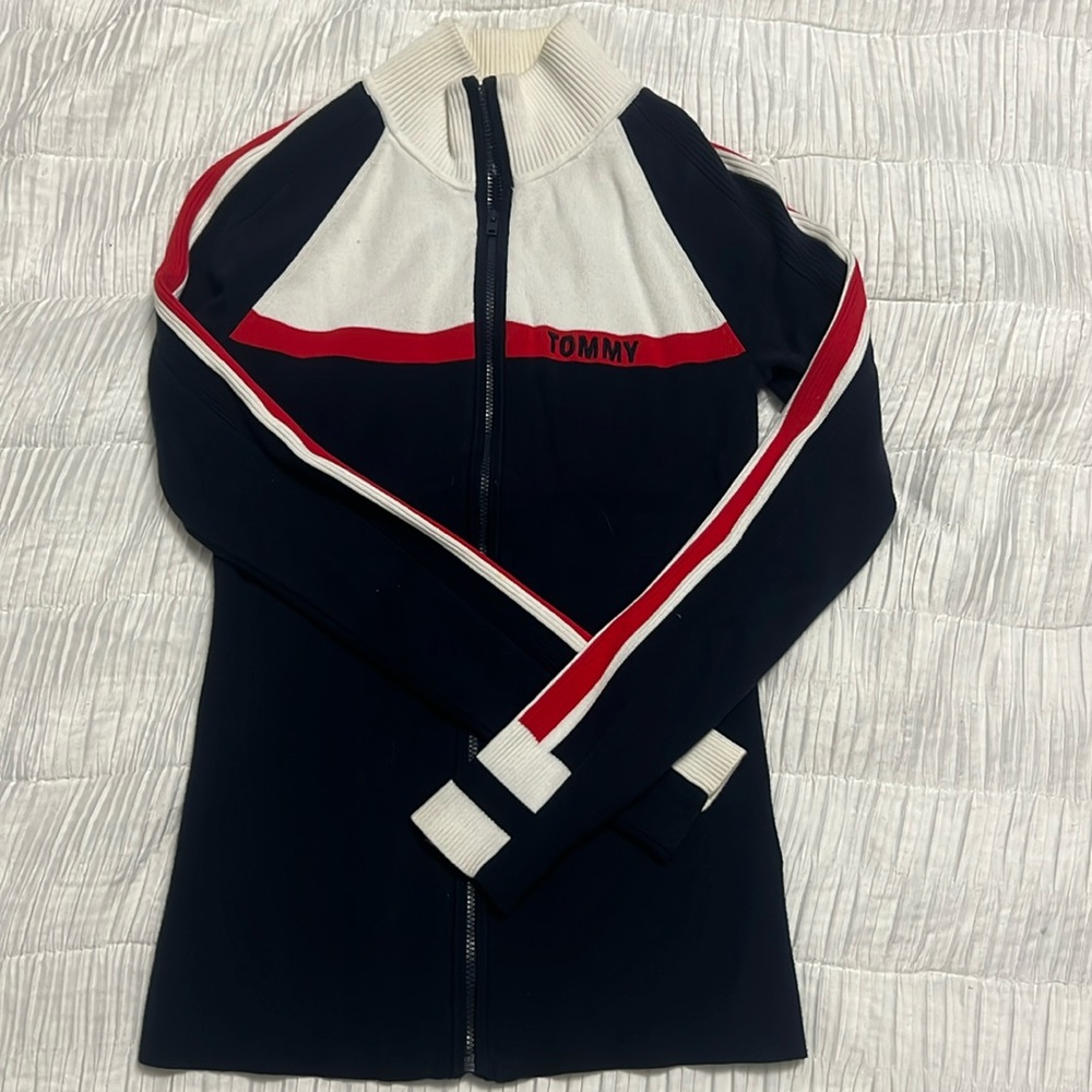 Tommy zip up sweater